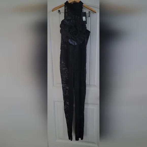 (NWT) Fashion Nova Black Mae Lace Jumpsuit - Picture 3 of 4